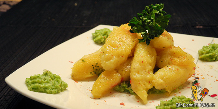 Vegane Chili-Schupfnudeln mit Broccoli-Cashew-Creme